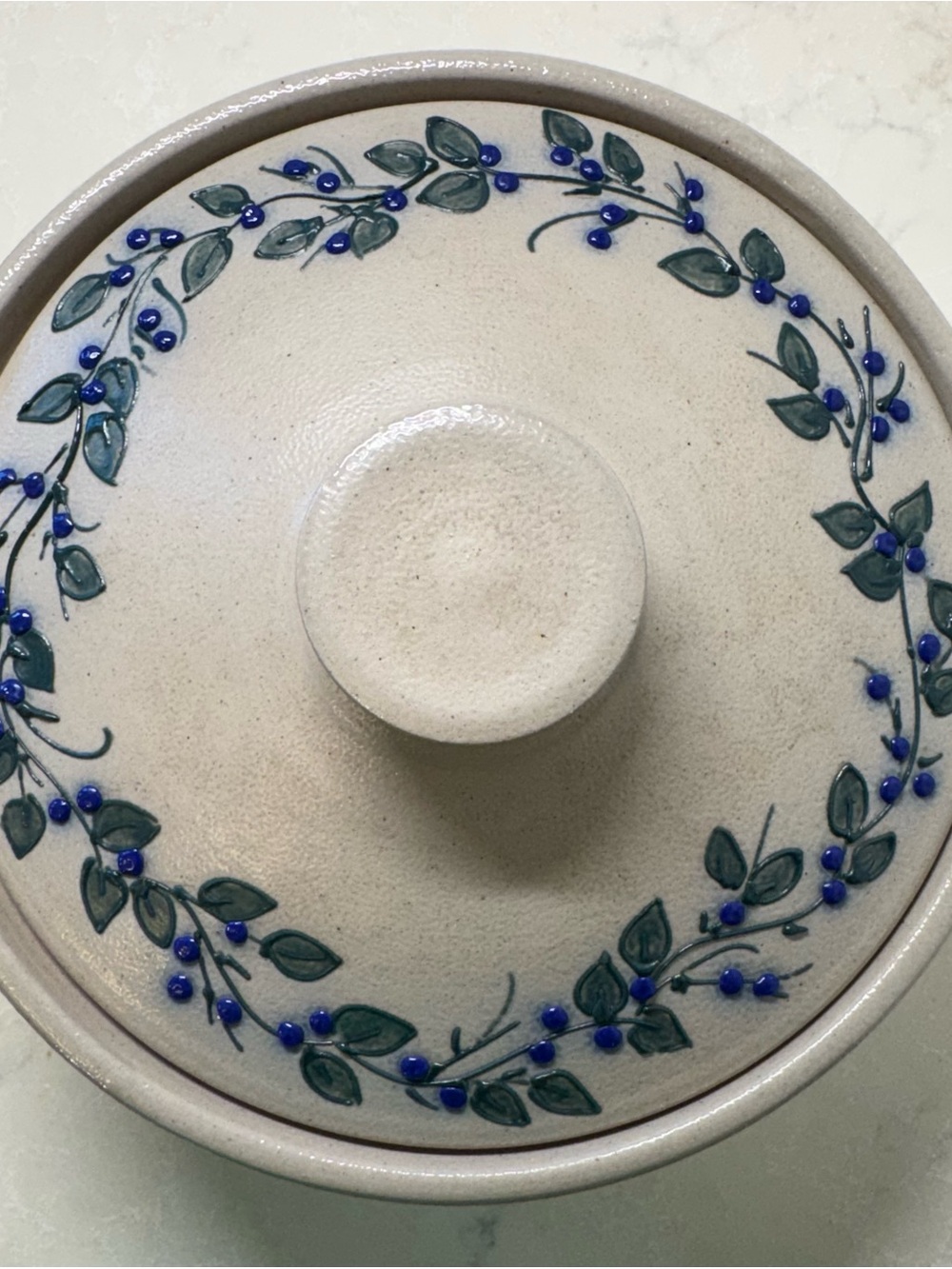 Vintage Salmon Falls Stoneware Lidded Ceramic Casserole with Blue Berry Motif - Picture 5 of 12